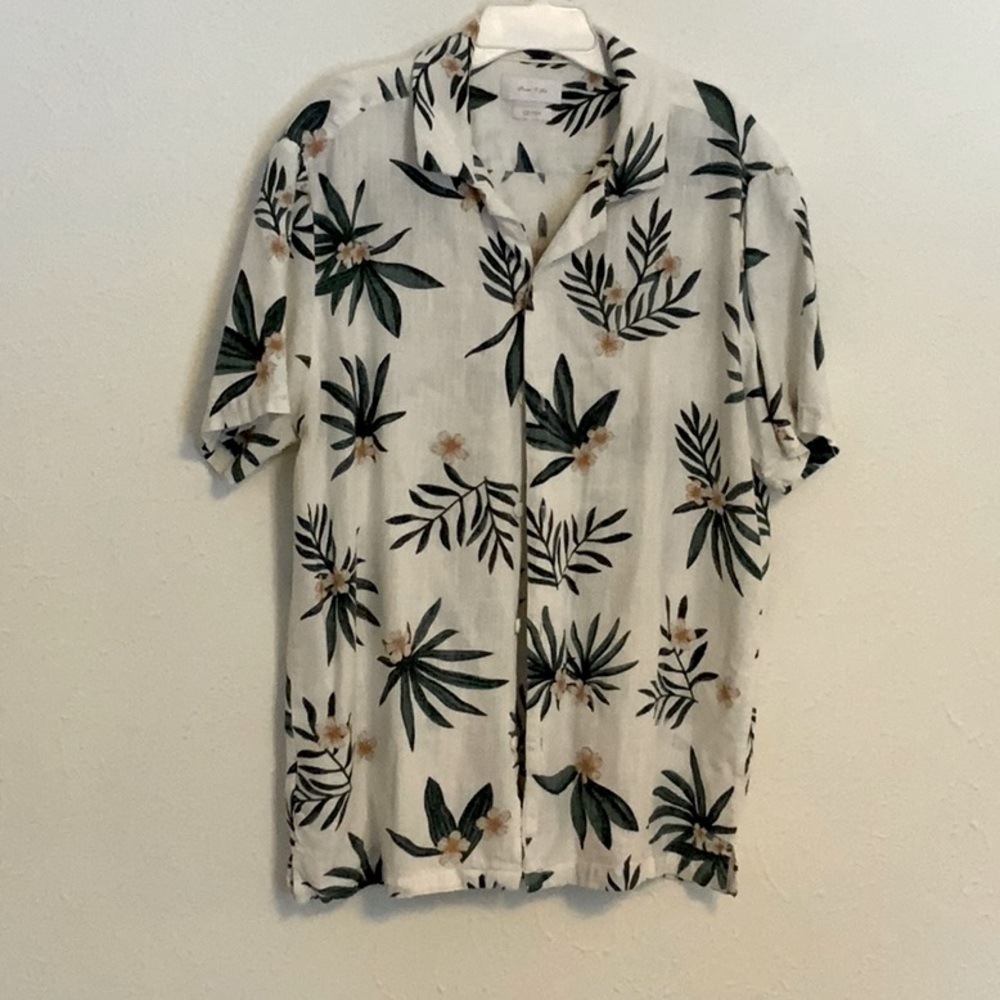 Short sleeve shirt